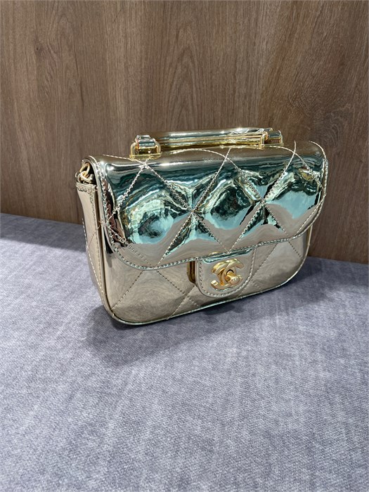 CHANEL сумка золотая лак СК-00495