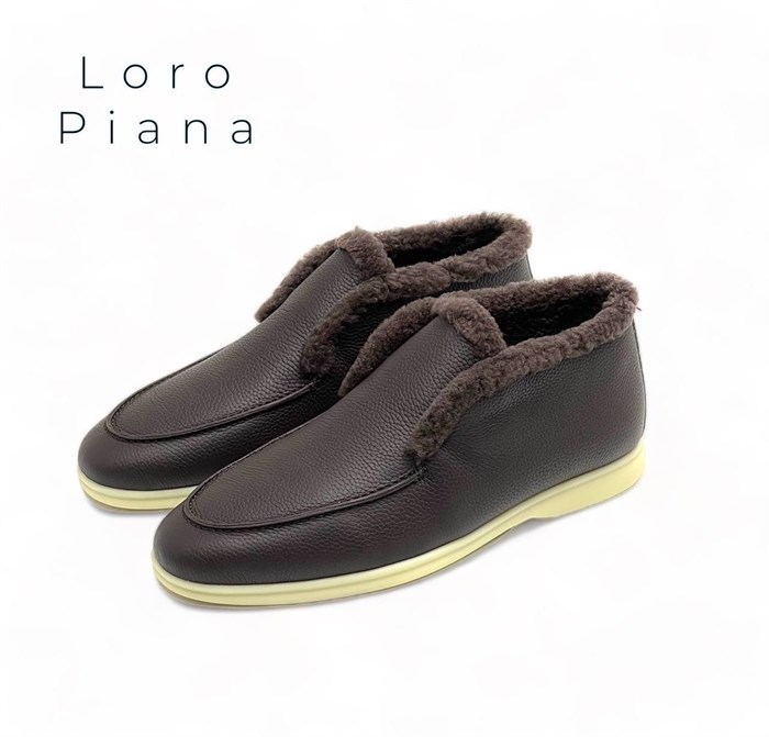 LORO PIANA лоферы высокие с мехом наружу на белой подошве из коши кофейного цвета ОК-2646