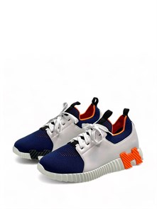 {{photo.Alt || photo.Description || 'HERMES кроссовки белые из кожи с синим текстильным носком'}}