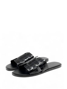 {{photo.Alt || photo.Description || 'HERMES шлепанцы крокодил H черные'}}