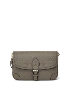 {{photo.Alt || photo.Description || 'LV сумка Diane Satchel кожа черная монограмм золото'}}