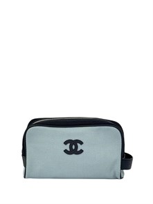 {{photo.Alt || photo.Description || 'CHANEL косметичка текстиль голубая маленькая'}}