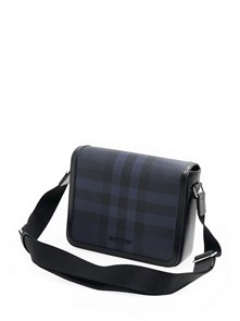 {{photo.Alt || photo.Description || 'BURBERRY мессенджер с клапаном  на магнитах канва в клетку синего цвета с кожанной отделкой по краю'}}