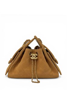 {{photo.Alt || photo.Description || 'CHANEL сумка Hobo 22 см замша песочная золото'}}