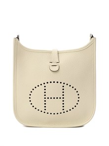 HERMES сумка Evelyne 23 см молочная серебро СК-01219