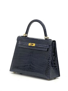{{photo.Alt || photo.Description || 'HERMES сумка KELLY 25 см лаковая кожа крокодила синяя золото'}}