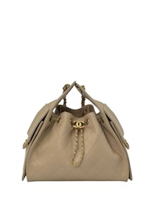 {{photo.Alt || photo.Description || 'CHANEL сумка Hobo 26 см кожа икра бежевая золото'}}