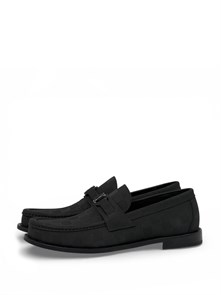 {{photo.Alt || photo.Description || 'LV лоферы графитовый нубук тиснение шашка с черным логотипом'}}
