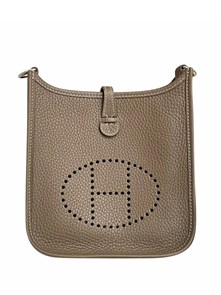 {{photo.Alt || photo.Description || 'HERMES сумка Evelyne кожа Того 23 см серая серебро'}}