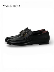 VALENTINO лоферы черная кожа с логотипом ОК-01087
