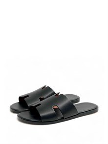 {{photo.Alt || photo.Description || 'HERMES Тапочки черные гладкая кожа'}}
