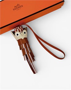 {{photo.Alt || photo.Description || 'HERMES брелок Сова в ассортименте'}}