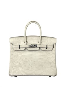{{photo.Alt || photo.Description || 'HERMES сумка Birkin 25 см кожа крокодила молочная серебро'}}