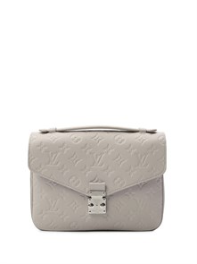 {{photo.Alt || photo.Description || 'LV сумка Pochette Metis кожа монограмма светло-серая'}}