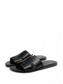 {{photo.Alt || photo.Description || 'HERMES шлепанцы крокодил H черные матовые'}}