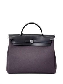 {{photo.Alt || photo.Description || 'HERMES Herbag сумка 31 см серый текстиль серая кожа серебро'}}