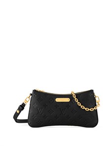 {{photo.Alt || photo.Description || 'LV сумка Pochette Liv кожа Того тисненая монограмма черная'}}