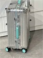 RIMOWA 48 см чемодан серебро ЧМ-1762