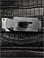 HERMES слинг черного цвета из кожи крокодила с 2 хлястиками и фирменным замком СЛ-2550