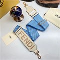 FENDI ремень для сумки голубой в волнистую шашку с креплениями из кремовой кожи и с золотой фурнитурой РМ-8616
