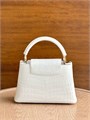 LV сумка CAPUCINES кожа крокодила белый золото СК-01751