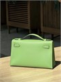 HERMES клатч POCHETTE 22 см кожа свифт зеленая золото СК-01462