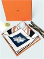 HERMES платок 90x90 см шелк белый ПЛ-01388