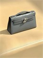 HERMES клатч POCHETTE 22 см графитовая кожа крокодила серебро СК-00374