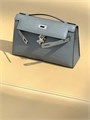 HERMES клатч POCHETTE 22 см графитовая кожа крокодила серебро СК-00374
