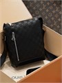 LV мессенджер Discovery BB кожа шашка маленький черный МС-0535