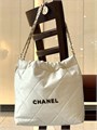 CHANEL сумка 22 small в клетку гладкая кожа молочная СК-01366