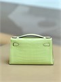 HERMES клатч POCHETTE 22 см салатовая кожа крокодила серебро СК-00372