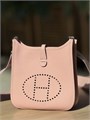 HERMES сумка Evelyne 23 см розовая серебро СК-01224