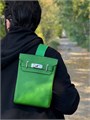 HERMES слинг Hac a Dos зеленого цвета кожа того с 2 хлястиками и фирменным замком СЛ-2553
