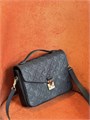 LV сумка Pochette Metis кожа черная монограмм золото СК-00708