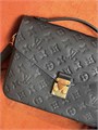 LV сумка Pochette Metis кожа черная монограмм золото СК-00708