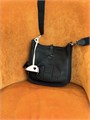 HERMES сумка Evelyne кожа Того 23 см черная золото СК-01143