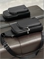 LV слинг Avenue кожа Тайга логотип в тон с большим передним карманом черный СЛ-2147