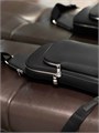 LV слинг Avenue кожа Тайга логотип в тон с большим передним карманом черный СЛ-2147