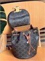 CELINE рюкзак коричневая монограмм золото РК-00480