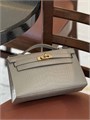 HERMES клатч POCHETTE 22 см серая кожа крокодила золото СК-00367