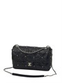 CHANEL сумка черная гладкая кожа в клетку с бусами на золоте СК-00905
