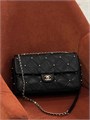 CHANEL сумка черная гладкая кожа в клетку с бусами на золоте СК-00905