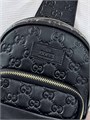 GUCCI слинг кожа тисненная монограмма черная с кожаной полоской по центру СЛ-1957
