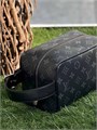 LV несессер Dopp Kit одна молния ручка сбоку канва серая монограмма НС-0848