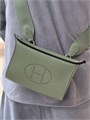 HERMES мессенджер кожа того с перфорированным логотипом оливкового цвета МС-0807