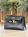 HERMES клатч POCHETTE 22 см черная кожа свифт золото СК-00394