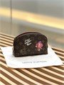 LV косметичка на молнии овальная коричневая монограмма маленькая с принтом НС-01003
