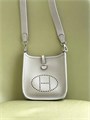 HERMES сумка Evelyne mini кожа Того 16 см серая СК-00448