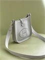 HERMES сумка Evelyne mini кожа Того 16 см серая СК-00448